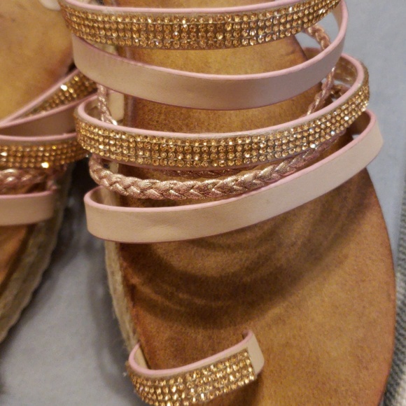 Boho flip-flops. - Picture 7 of 8